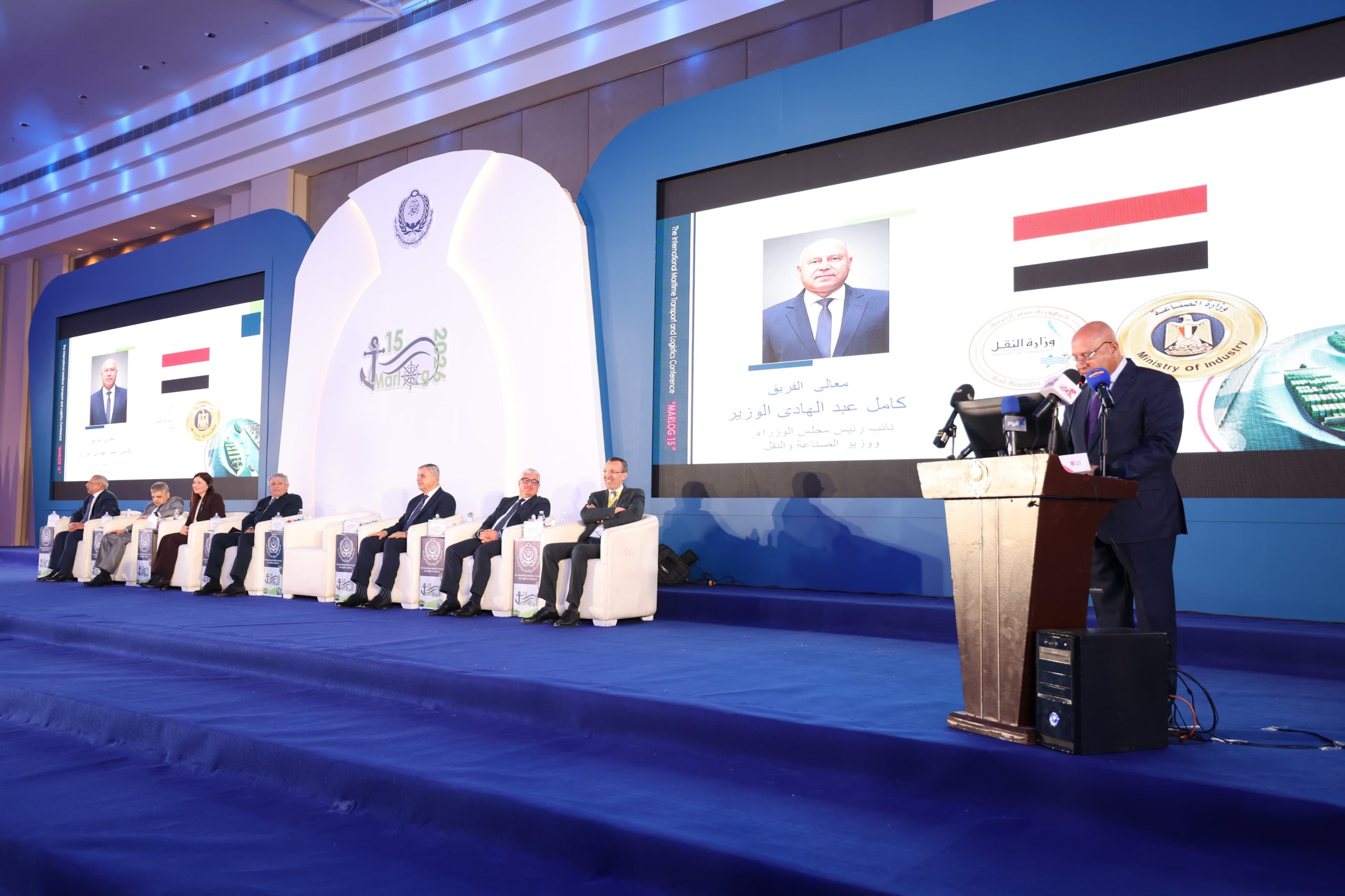 وزير النقل : إطلاق 7 ممرات لوجستية دولية و33 ميناءً جافًا لتحويل مصر إلى مركز عالمي للنقل والتجارة الخضراء