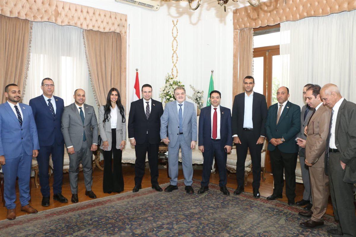 فى أول اجتماع برئاسة «البدوى» الهيئة العليا للوفد تقر اختيار «داود»لبرلمانية النواب ..و" عبدالعزيز " للشيوخ
