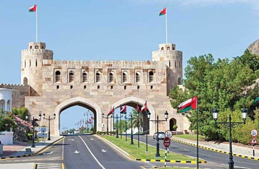 سقوط مسيّرتين في صحار العُمانية يوقع قتيلين وإصابات