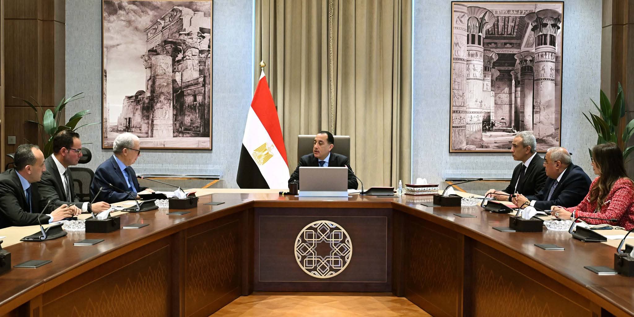 مدبولي يتابع أولويات الحكومة الاقتصادية ويستعرض تحديثات الشركات والهيئات