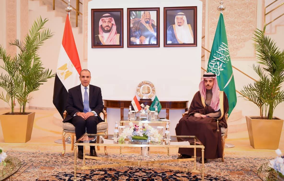 مصر والسعودية تتباحثان بالرياض لتنسيق الجهود العربية حول التطورات الإقليمية والتصعيد العسكري