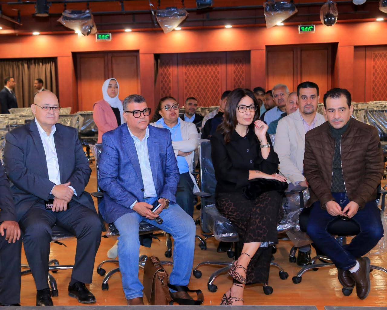 قبل افتتاحه التجريبي.. وزيرة الثقافة تتفقد الاستعدادات النهائية لـ"مسرح مصر".. وتؤكد: سيمثل دفعة قوية للحركة المسرحية