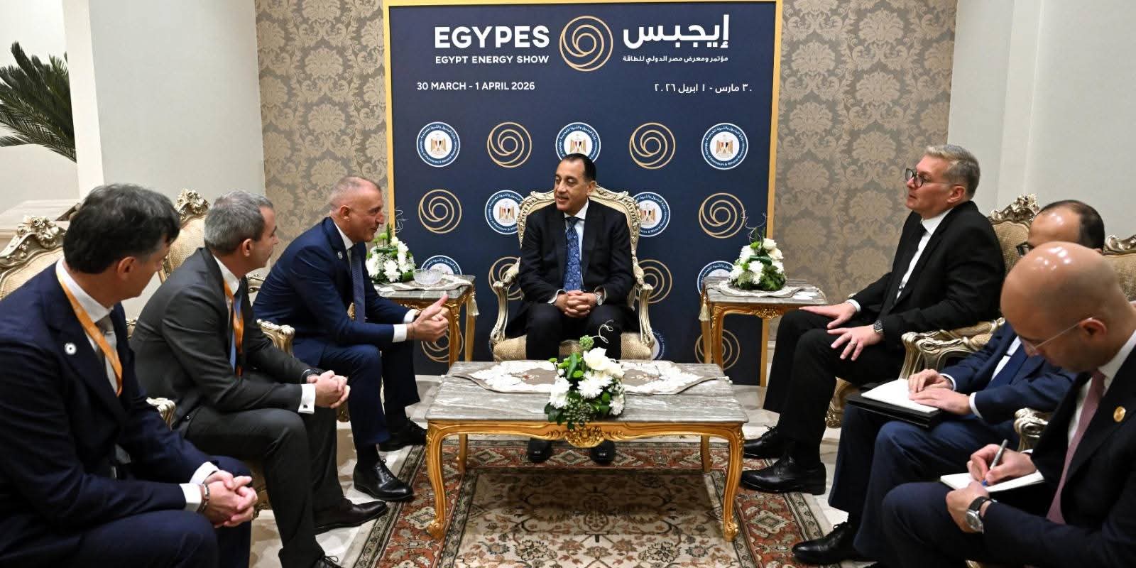 على هامش مؤتمر ومعرض "إيجيبس 2026" :  رئيس الوزراء يلتقي الرئيس التنفيذي لعمليات الموارد الطبيعية لشركة "إيني"