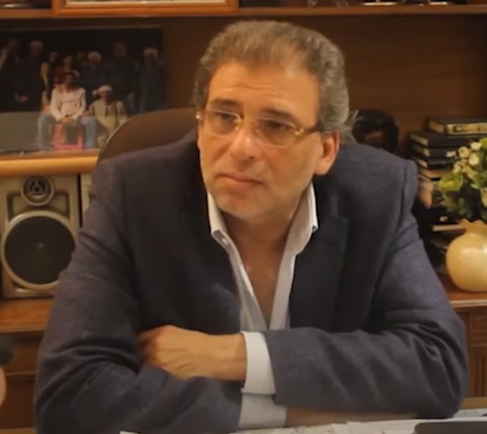 خالد يوسف يثير الجدل:دخول حزب الله الحرب "خطيئة سياسية كبرى" وتقديم الولاء الطائفي على مصلحة الوطن "غباء تاريخي"