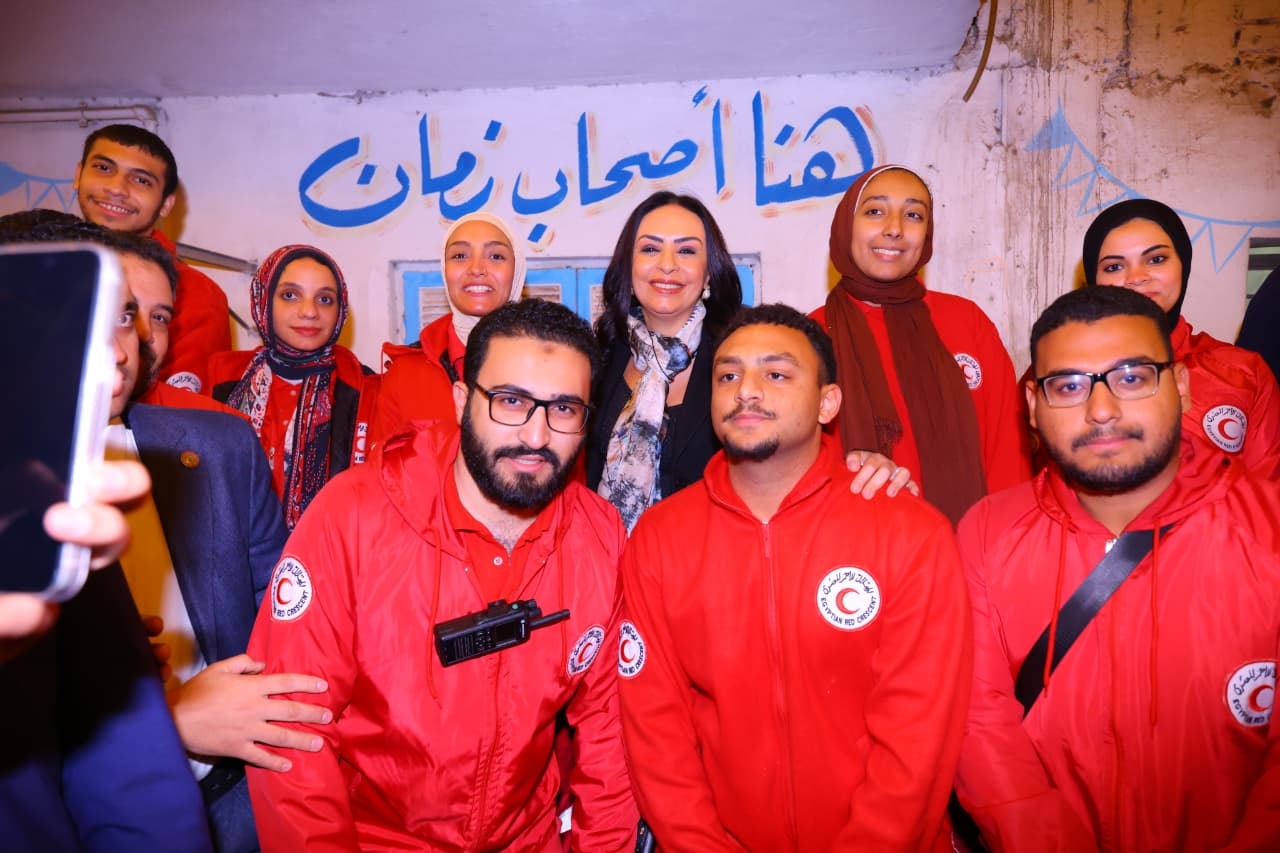 وزيرة التضامن الاجتماعي تتفقد الاستعدادات النهائية لإفطار المطرية .. وتعلن تدشين مؤسسة شباب 15 رمضان