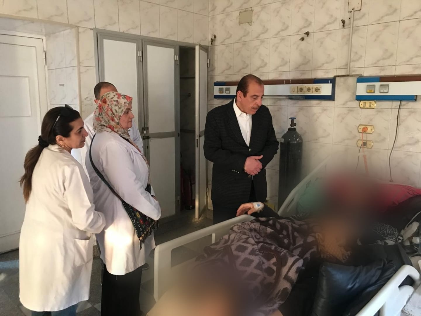 إحالة مديرة مستشفى الزاوية للتحقيق بعد جولة مفاجئة تكشف قصورًا خطيرًا في الخدمات
