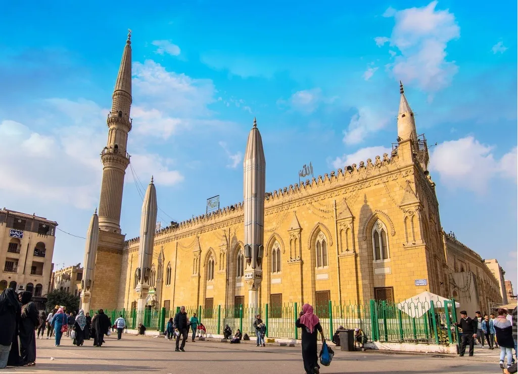 جمعة حب المصريين لآل البيت.. دعوة لزيارة المساجد والأضرحة في مختلف أنحاء الجمهورية