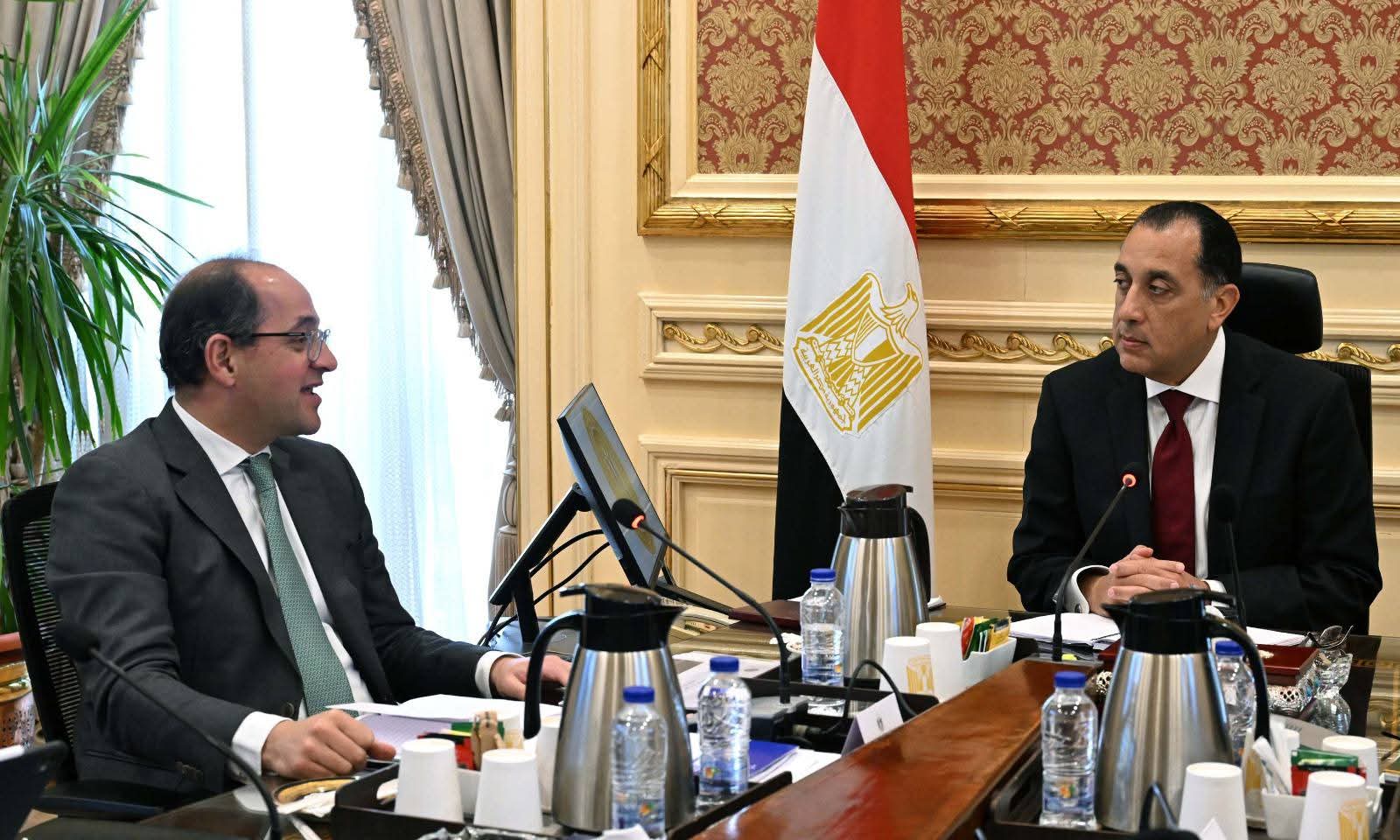 رئيس الوزراء يتابع مع وزير المالية ملفات العمل وخطة الموازنة الجديدة والإصلاحات الاقتصادية