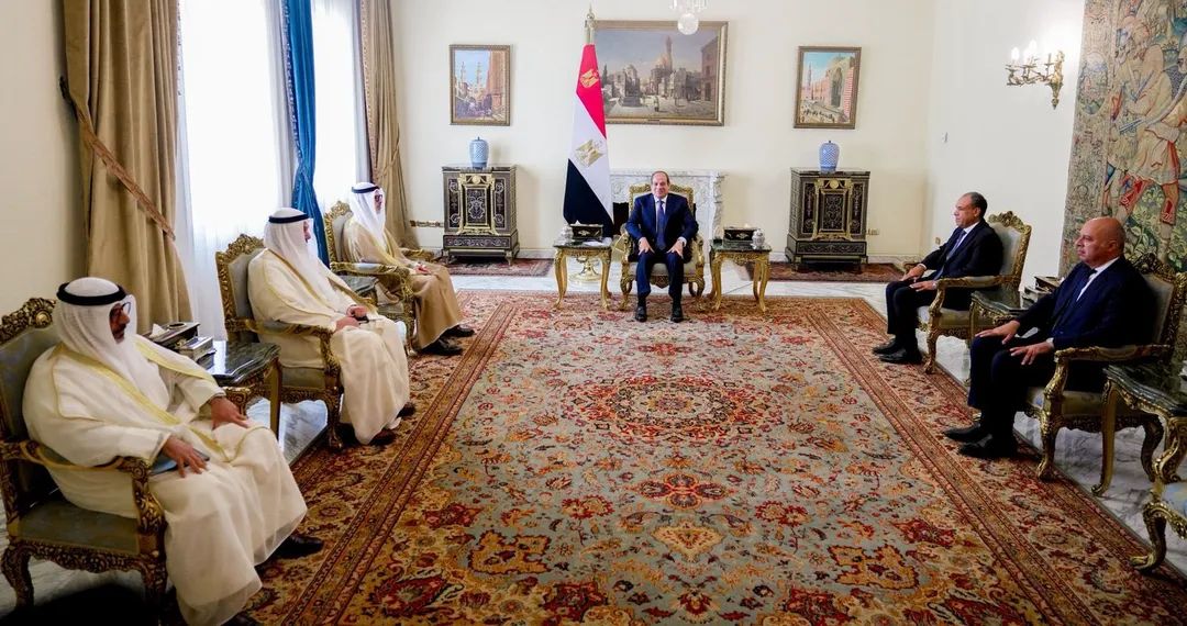 السيسي يؤكد دعم أمن الكويت ويرحب بتعزيز التعاون الثنائي بين البلدين