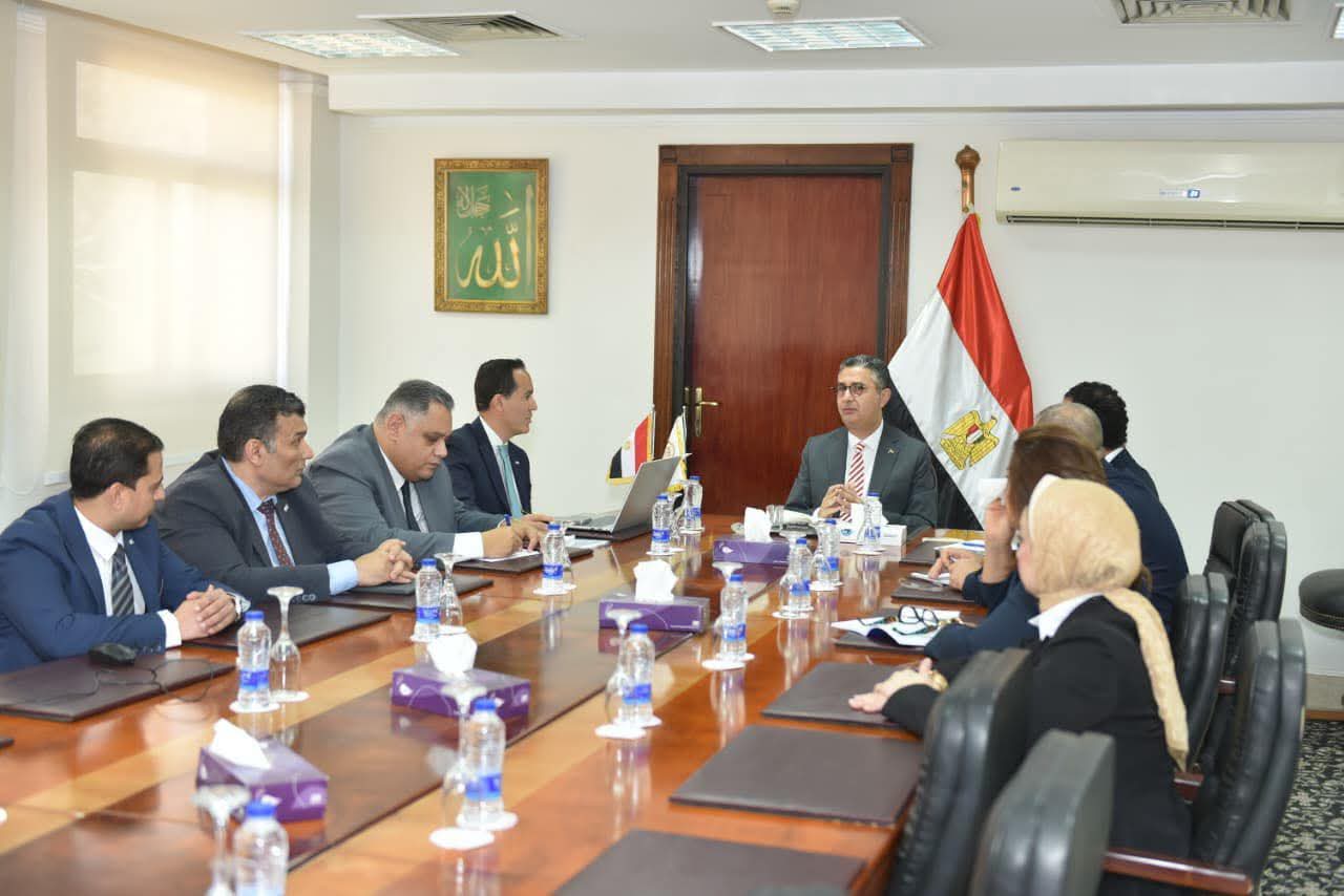 وزير التموين والتجارة الداخلية يتابع جهود جهاز تنمية التجارة الداخلية في التحول الرقمي