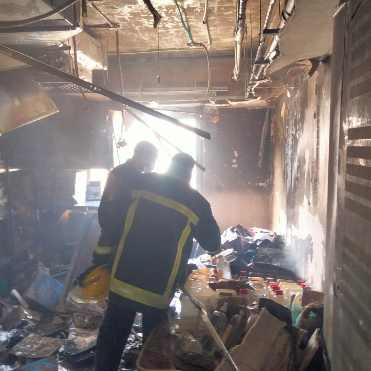 إصابة 3 موظفين بحالات اختناق إثر حريق داخل فرع بنك مصر بسفاجا