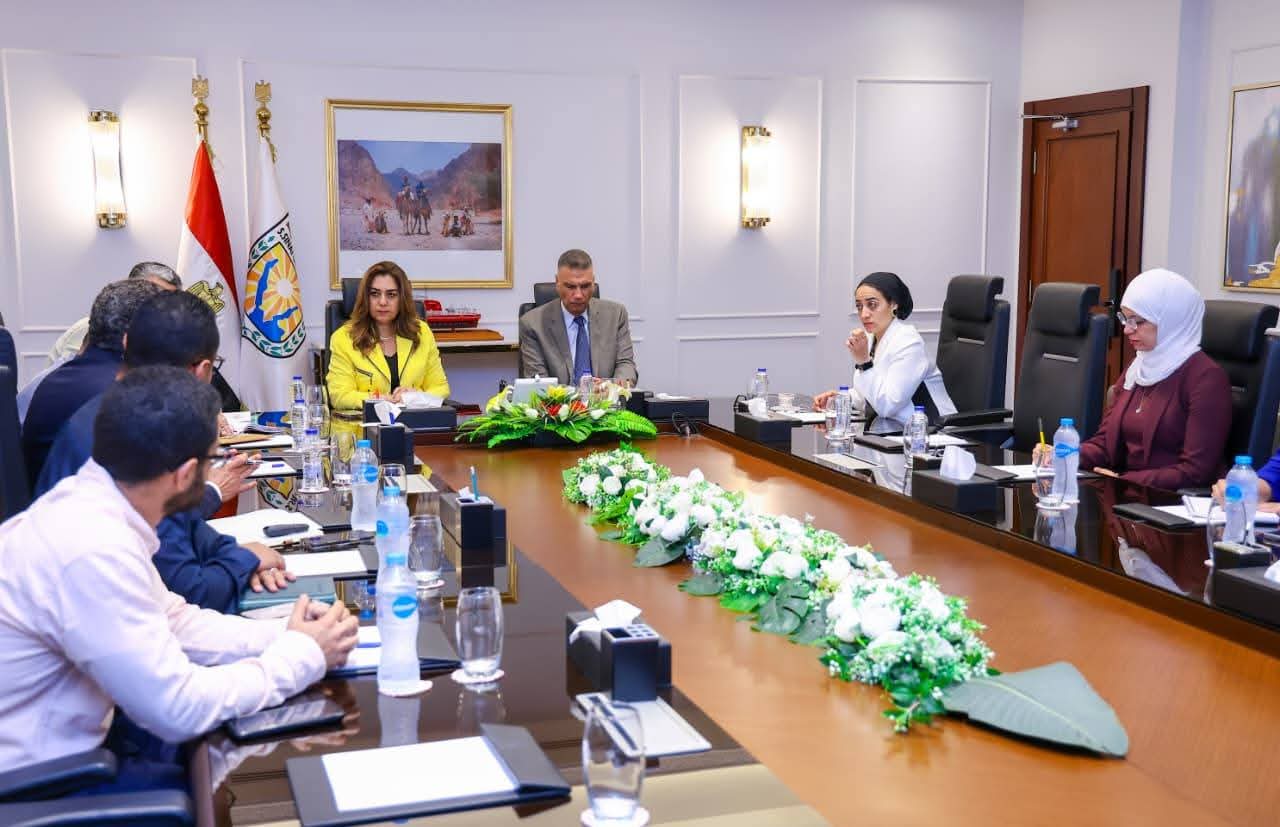 وزيرة التنمية المحلية والبيئة ومحافظ جنوب سيناء يستعرضان الموقف التنفيذي لمشروع شرم الشيخ مدينة خضراء "جرين شرم"