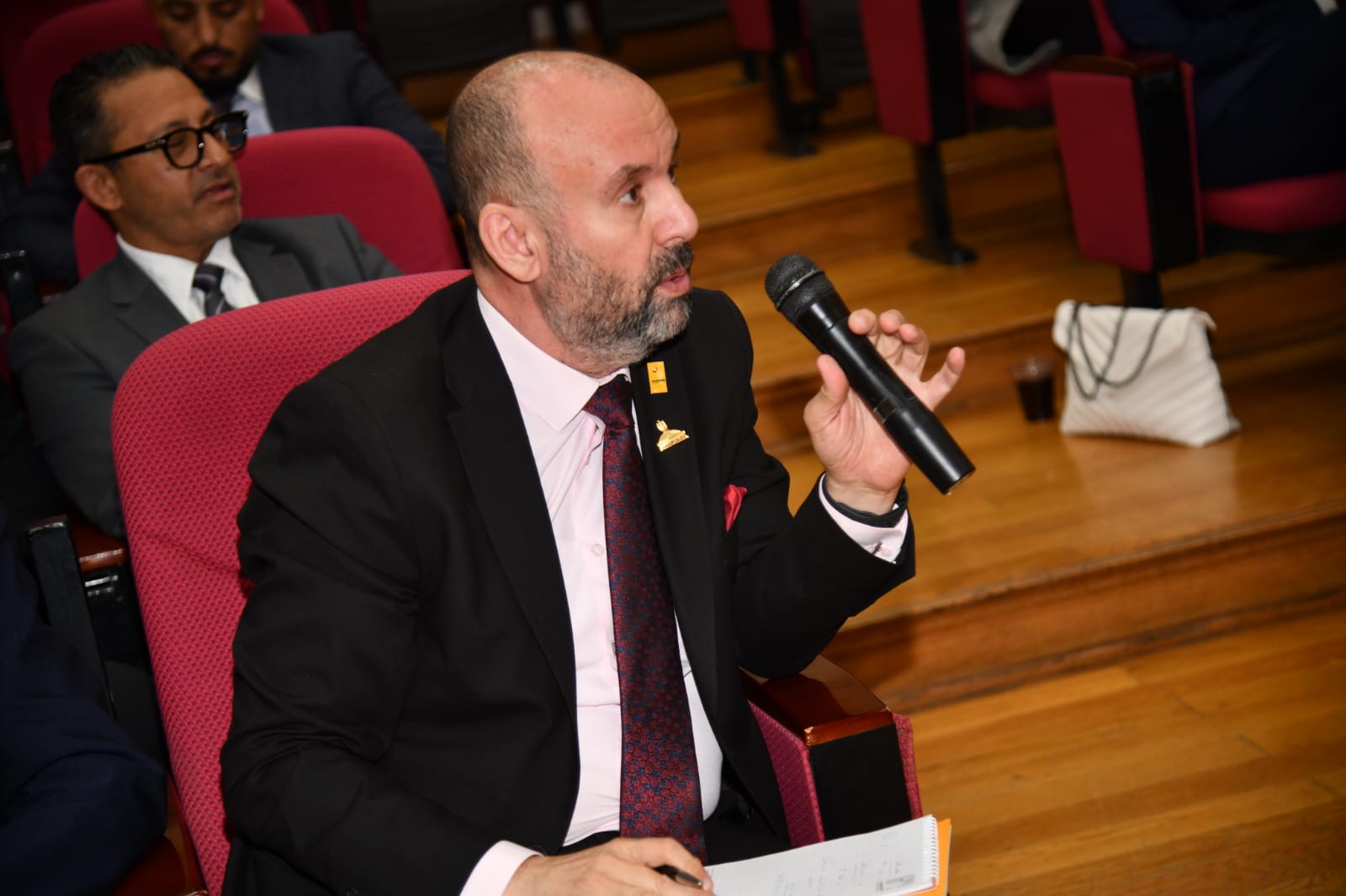 بين التحرك البرلماني والمخاوف من "التضخم".. انقسام حول طرح عملة "2 جنيه" لمواجهة أزمة "الفكة"