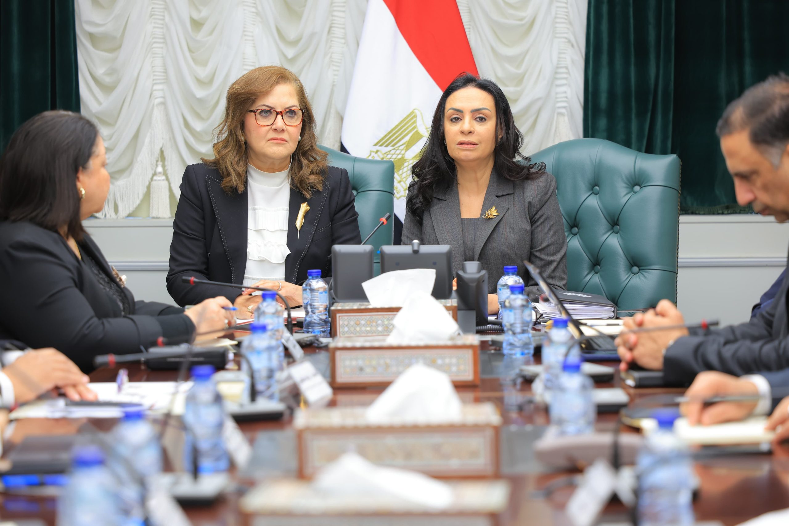 وزيرة التضامن تستعرض أعمال المنظومة المالية الاستراتيجية للتمكين الاقتصادي بحضور المستشار الاقتصادي لرئيس الجمهورية  