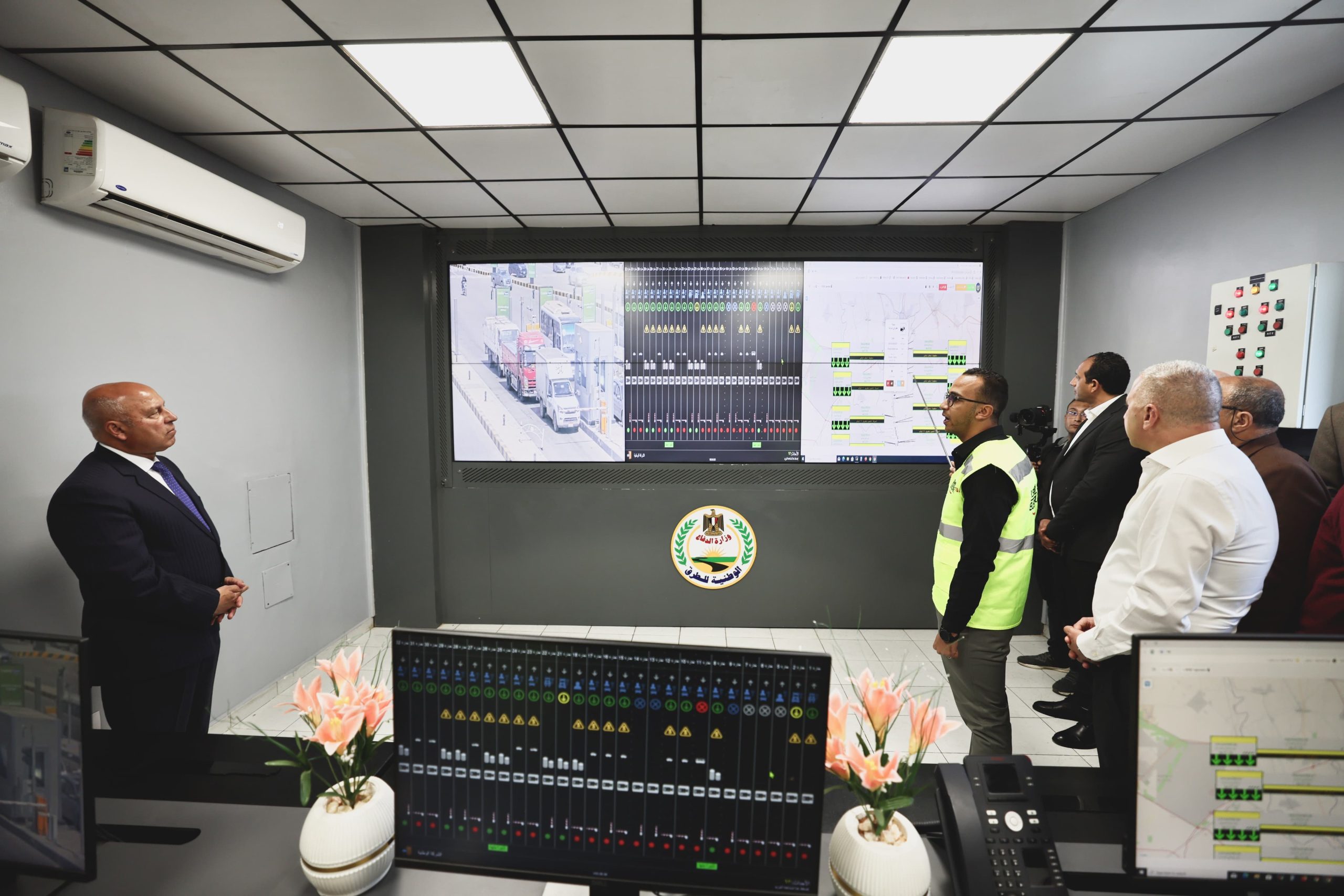 وزير النقل يجري جولة تفقدية هامة  بمشروع منظومة النقل الذكي بطريق( شبرا – بنها الحر)  احد طرق المرحله العاجله للمشروع