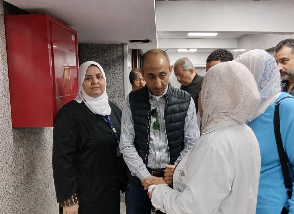 جولة ميدانية لقيادات التأمين الصحى بالقاهرة لتعزيز جودة الخدمات والإنضباط داخل المنشآت الطبية