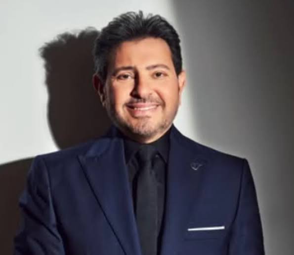 بلاغ للنائب العام بسبب شائعة وفاة هاني شاكر.. ومحاميه يؤكد: حي بباريس وسنقاضي مروّجي الأكاذيب