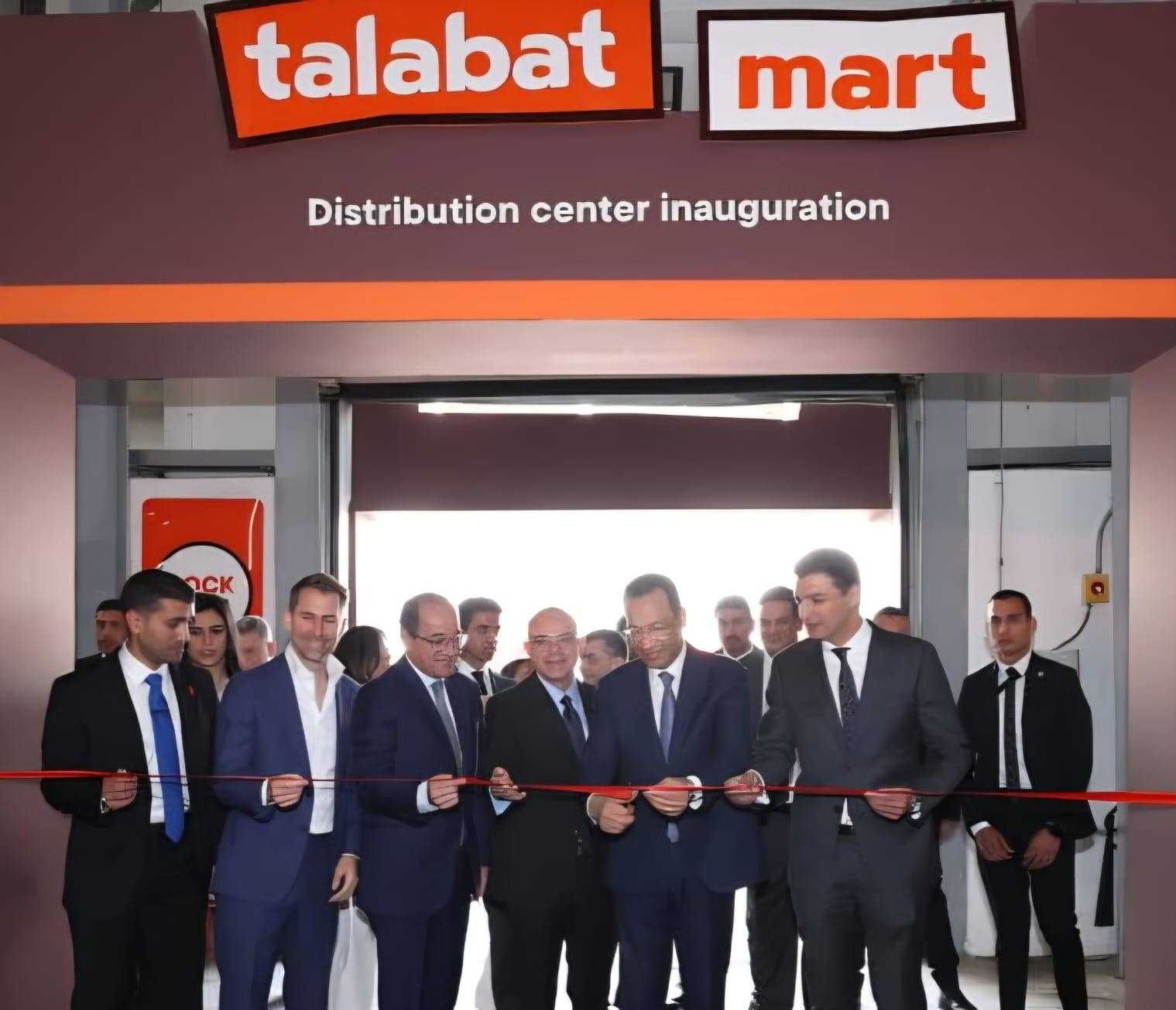 وزير الاتصالات يفتتح أكبر مركز توزيع للتجارة السريعة في منطقة الشرق الأوسط وشمال أفريقيا لشركة طلبات مصر