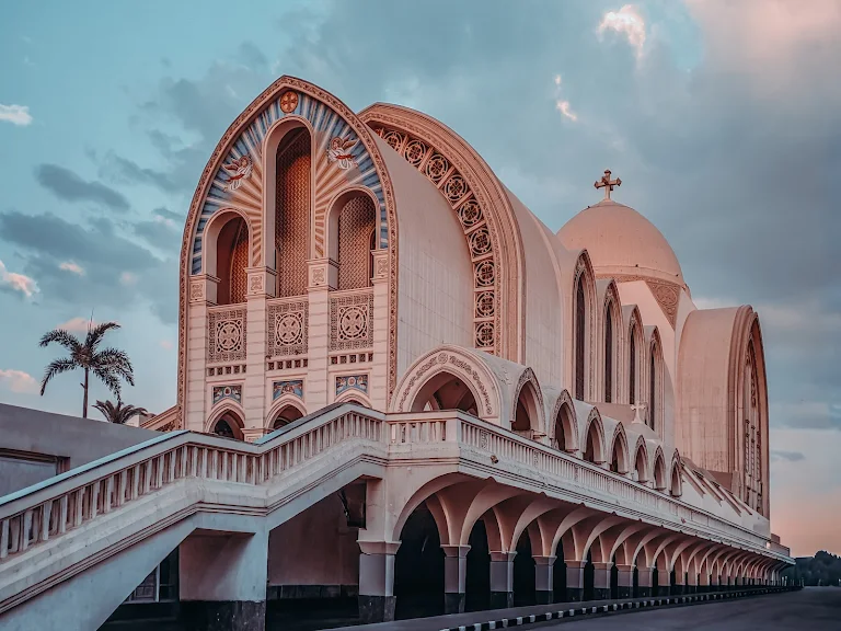 تغطية استثنائية لقداس عيد القيامة.. التليفزيون المصري ينقل الحدث بـ22 كاميرا ودرون من الكاتدرائية المرقسية
