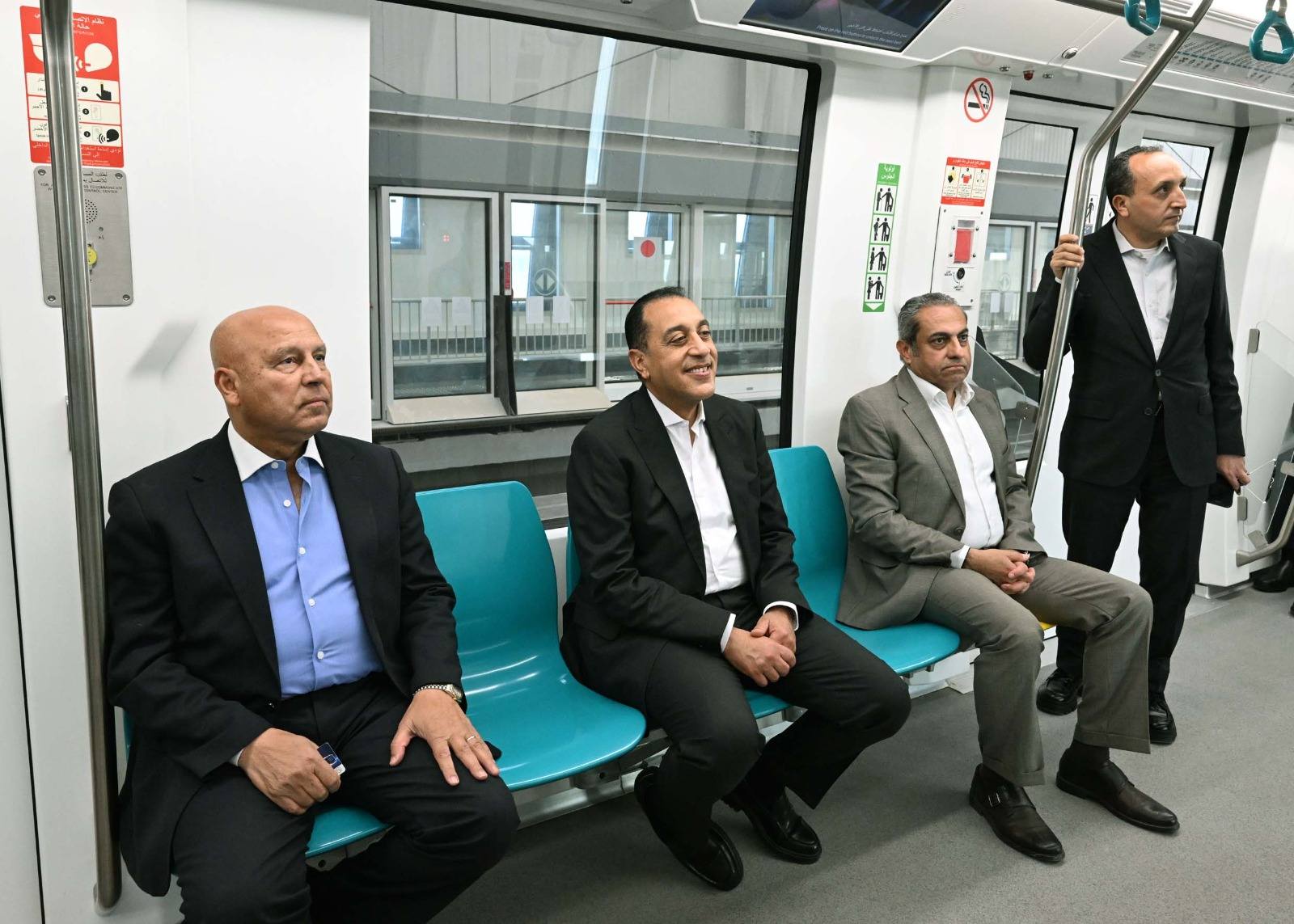 رئيس الوزراء يتفقد المرحلتين الأولى والثانية من مشروع مونوريل شرق النيل