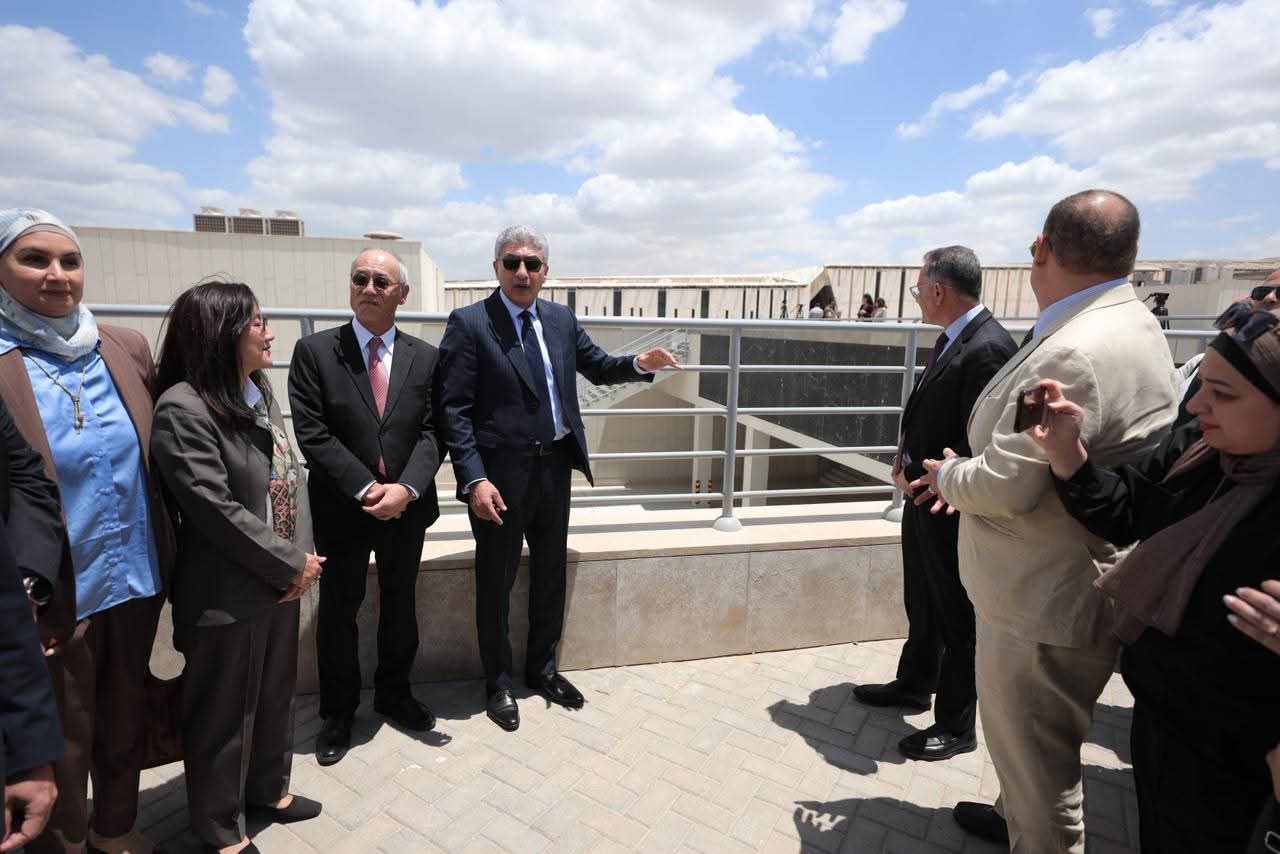 المتحف المصري الكبير يدشن محطة للطاقة الشمسية في خطوة جديدة نحو التحول إلى متحف أخضر عالمي
