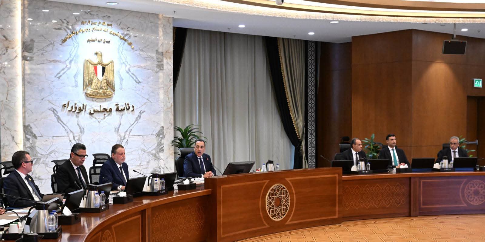 رئيس الوزراء يترأس اجتماع المجموعة الوزارية الاقتصادية 