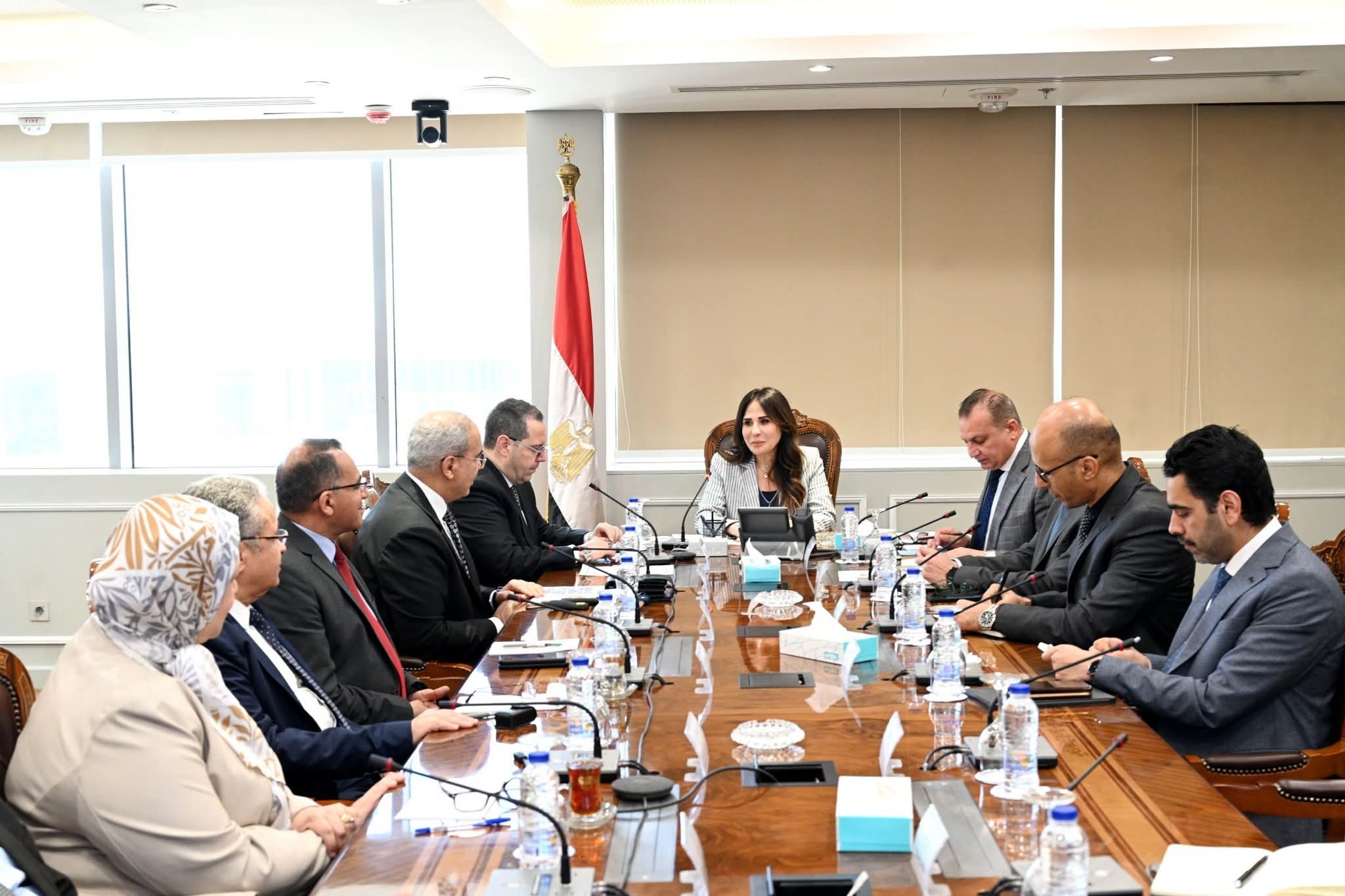 وزيرة الإسكان تتابع مع رئيس الهيئة العامة لتعاونيات البناء ملفات العمل بالهيئة