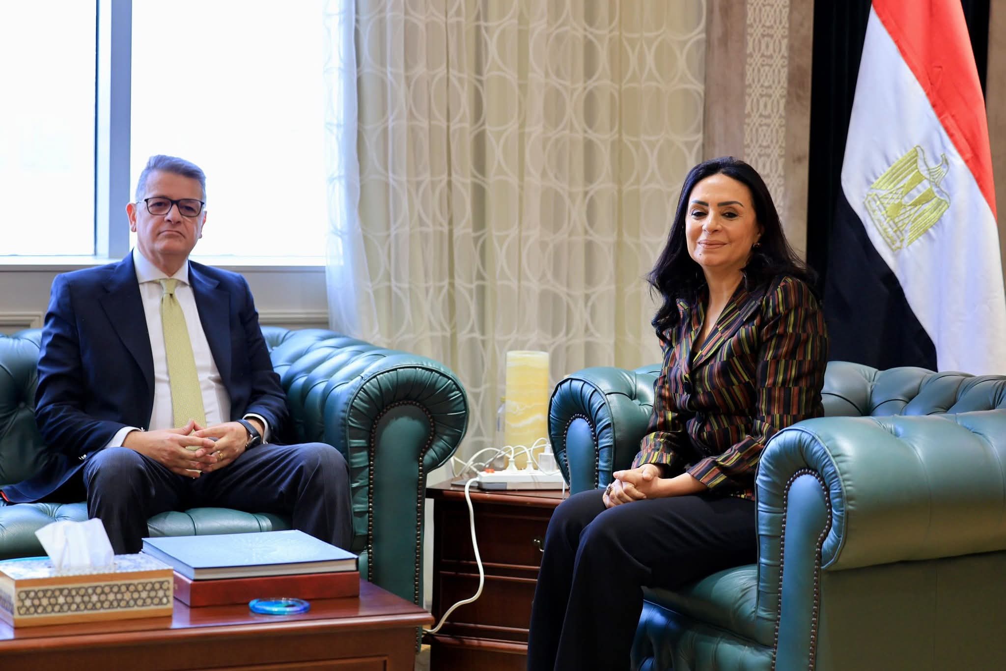 وزيرة التضامن الاجتماعي تلتقي رئيس لجنة حقوق الإنسان بمجلس النواب