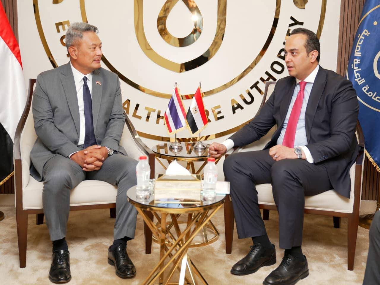 رئيس هيئة الرعاية الصحية يستقبل سفير تايلاند بالقاهرة لبحث شراكات استراتيجية في التغطية الصحية الشاملة والسياحة العلاجية والتحول الرقمي