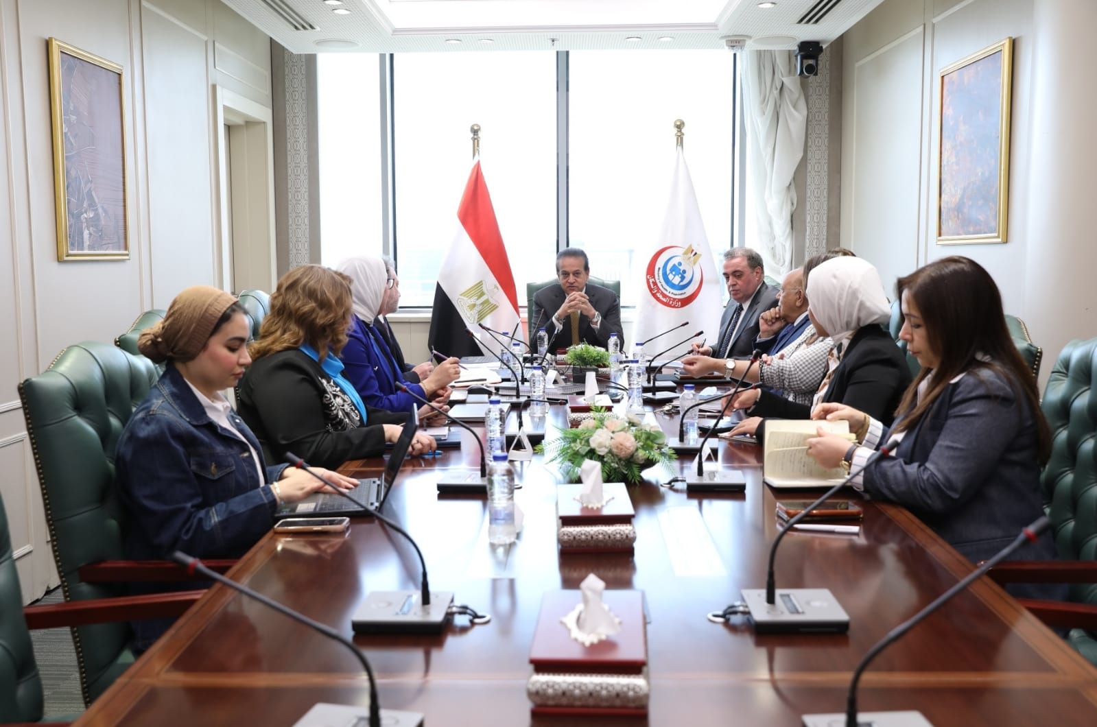 وزير الصحة يبحث مع جامعة “جلوبال تك” الإسبانية التعاون في التدريب والتعليم الطبي المستمر