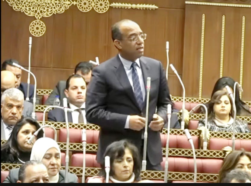 النائب علي مهران: الدولة نجحت في تحديث المطارات وتعزيز التحول الرقمي بقطاع الطيران