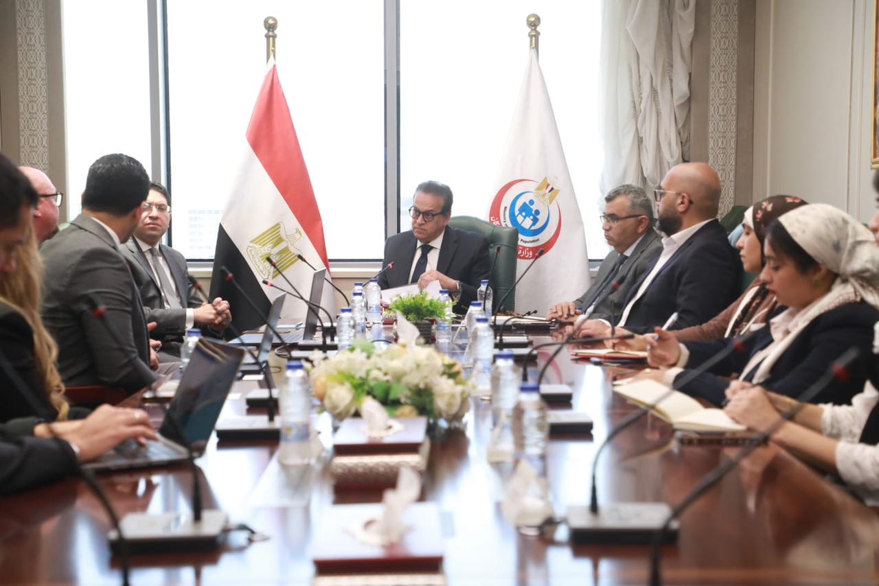 وزير الصحة يبحث مع مستثمر أمريكي فرص التعاون في الاستثمار الدوائي والرعاية الصحية بمصر