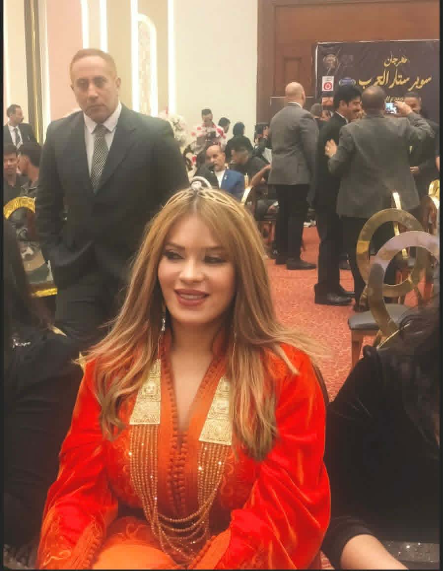 ملكة جمال الموضة.. المغربية أميرة قصري تتألق في مهرجان سوبر ستار العرب