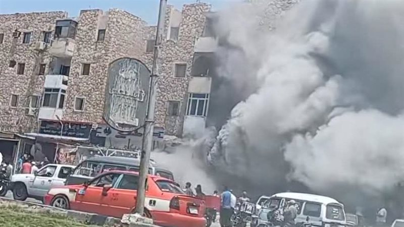 تصاعد ألسنة اللهب من حريق محل بالإسماعيلية والحماية المدنية تسيطر