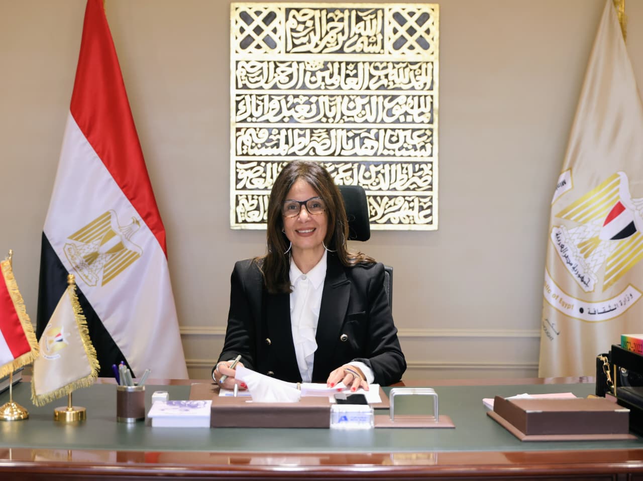 وزيرة الثقافة: الدولة تبذل جهودا كبيرة في حفظ تراثها المعرفي