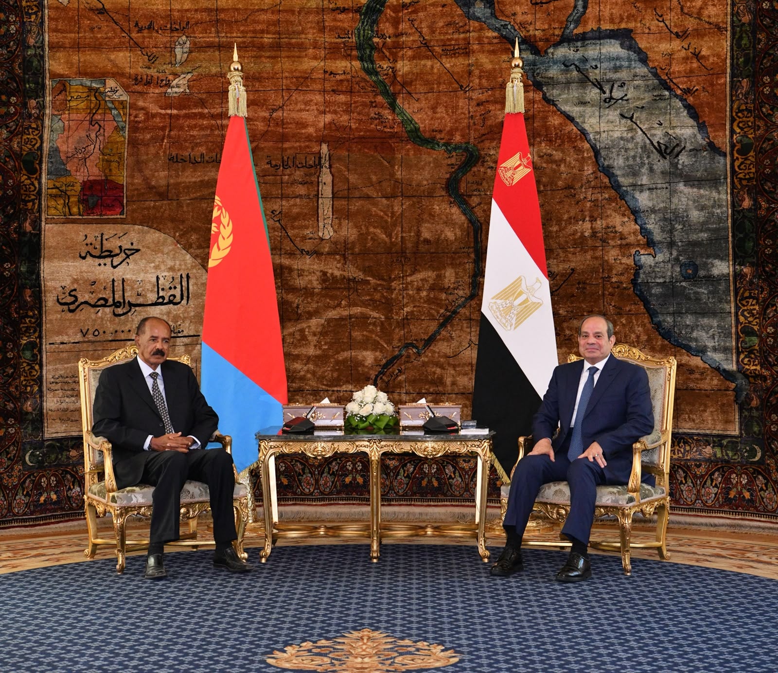 السيسي وأفورقي يؤكدان تعزيز الشراكة المصرية الإريترية والتنسيق لحماية أمن البحر الأحمر واستقرار القرن الأفريقي