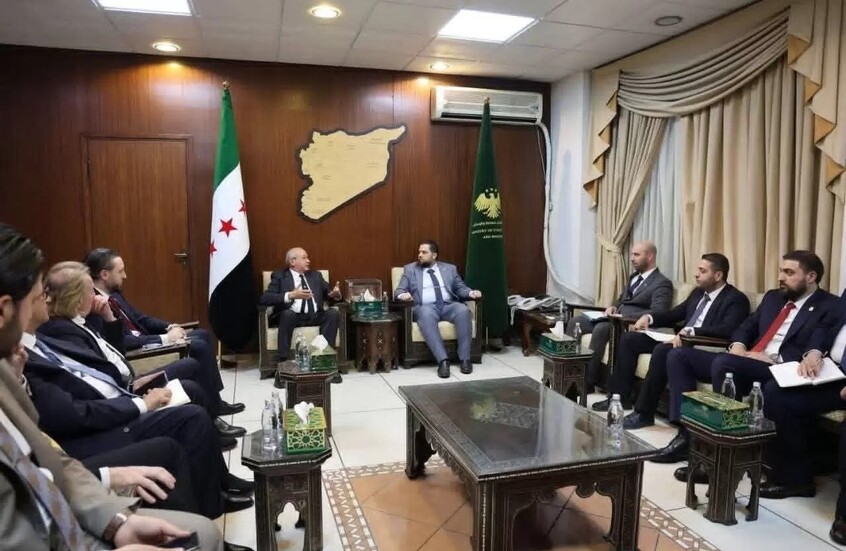 ساويرس يبحث مع الشرع الاستثمار في قطاعي الإسكان والتنمية العمرانية.