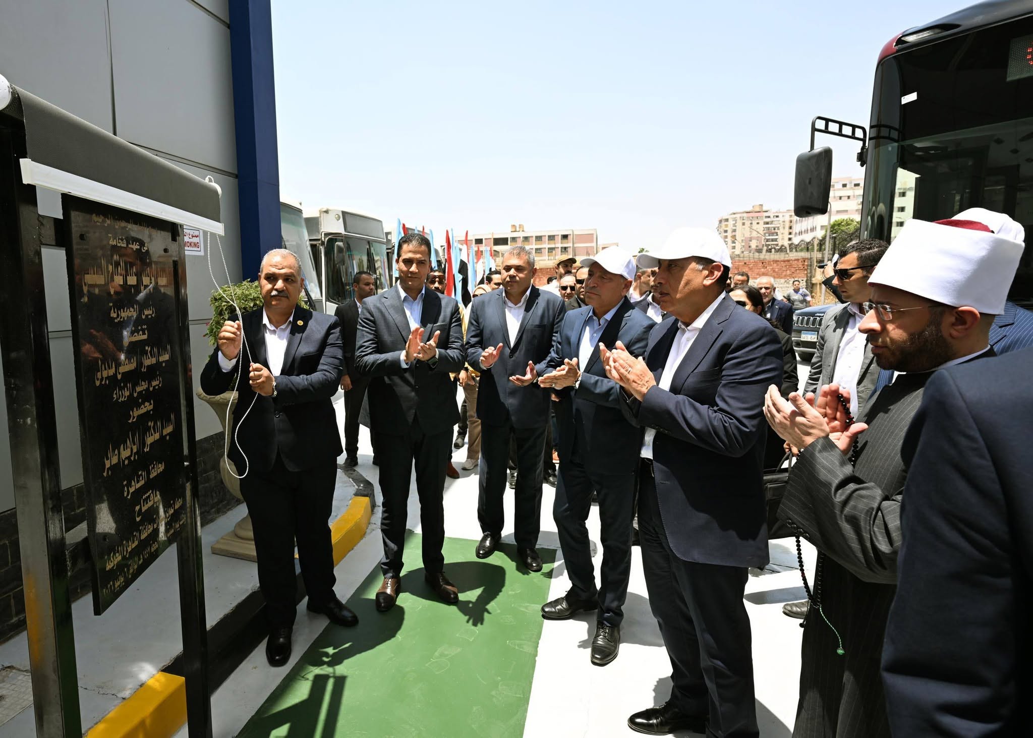 رئيس الوزراء يفتتح محطة تموين سيارات محافظة القاهرة المحوكمة