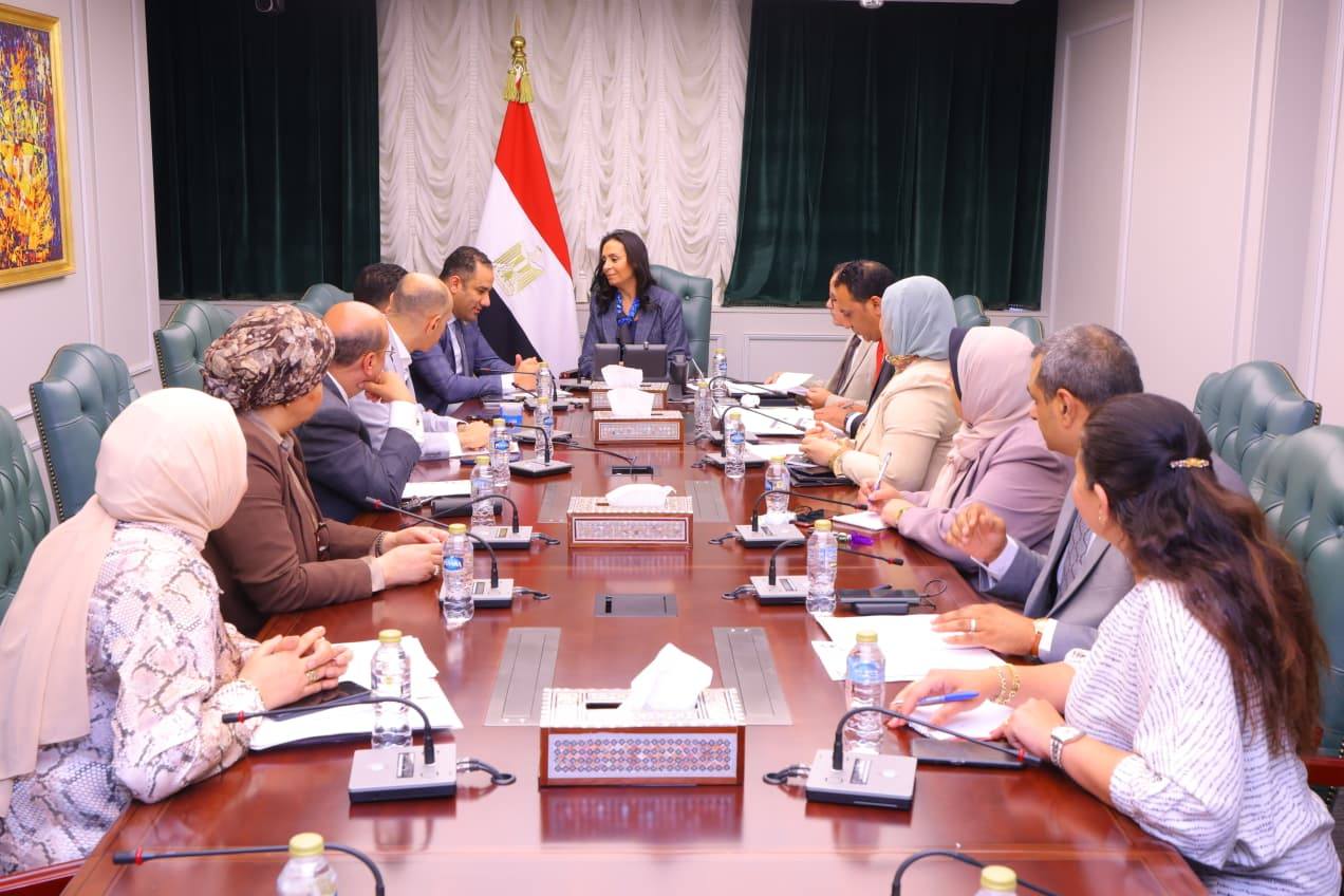 وزيرة التضامن الاجتماعي تلتقي عددًا من أعضاء مجلسي النواب والشيوخ