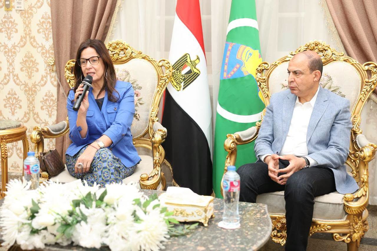 وزيرة الثقافة ومحافظ المنيا يبحثان تطوير البنية التحتية للمواقع الثقافية بالمحافظة