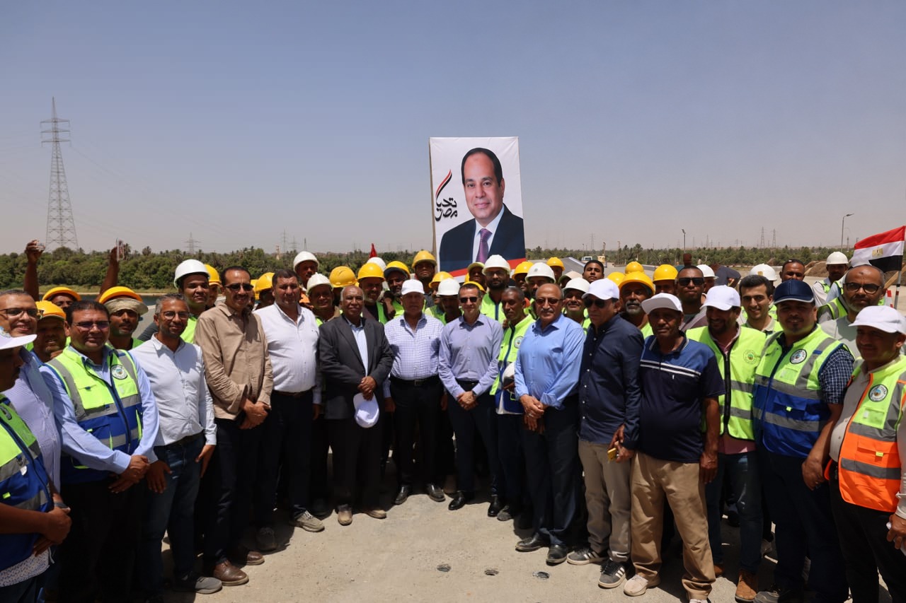 وزير النقل يجري جولة تفقدية هامة لمتابعة تنفيذ عدد من المشروعات التنموية والخدمية في عدد من محافظات الصعيد