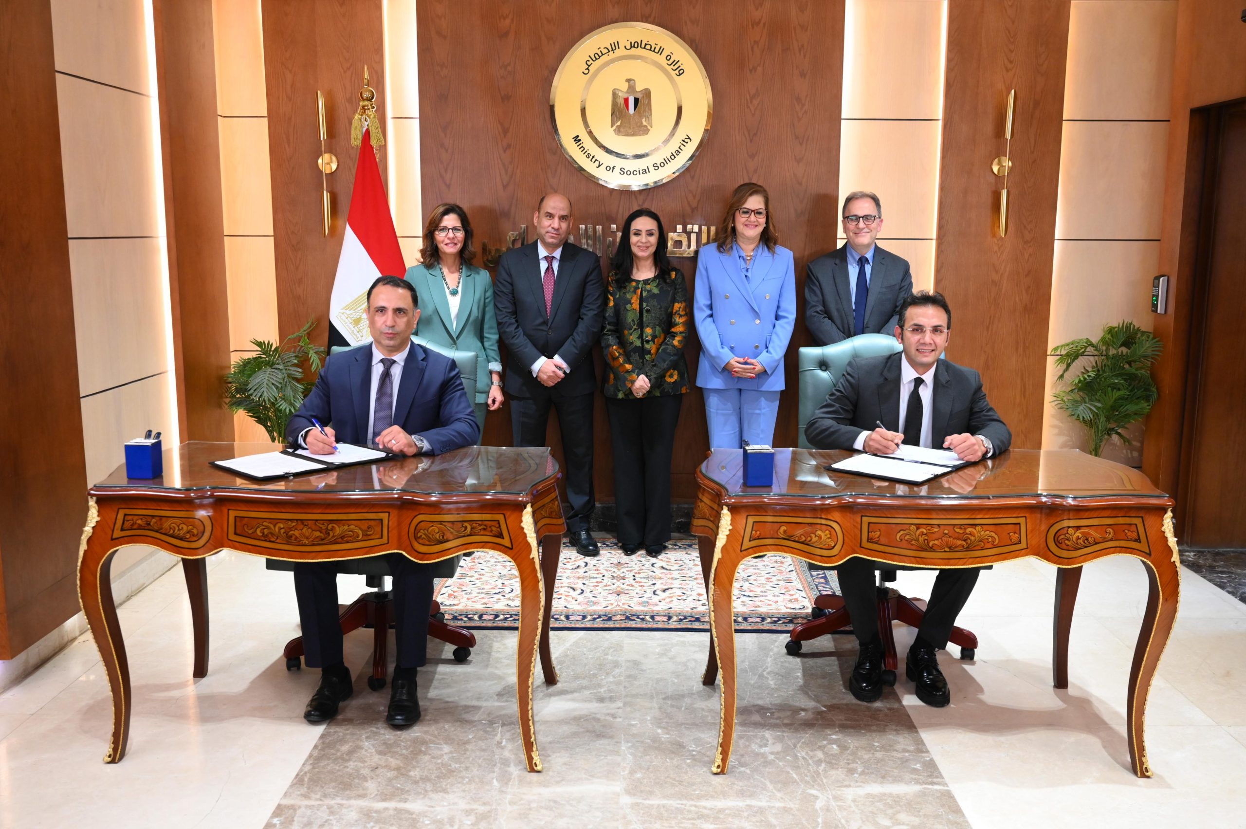وزيرا التضامن الاجتماعي والعمل يشهدان توقيع مذكرة تفاهم بين وزارات التضامن الاجتماعي والتعليم العالي والبحث العلمي والعمل والأكاديمية الوطنية للتدريب وصندوق قادرون باختلاف والجامعة الأمريكية بالقاهرة   