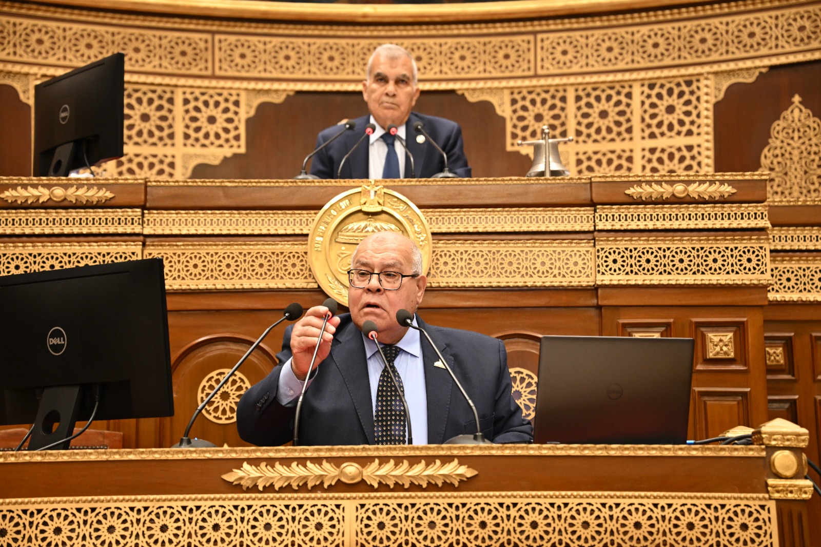 "الشيوخ" يبدأ مناقشة طلب ناجي الشهابي حول تعميق الصناعة وتحديثها وتحويل مصر إلى مركز صناعي
