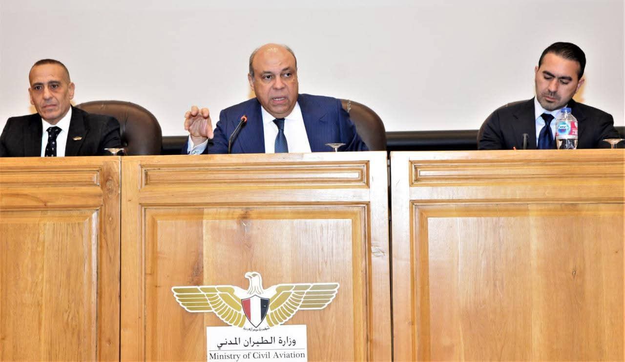 الحفني: سلامة الطيران المدني أولوية استراتيجية.. وتكامل الجهود الوطنية وتطوير آليات إدارة مخاطر الطيور والحياة البرية يعززان استدامة التشغيل الآمن بالمطارات المصرية