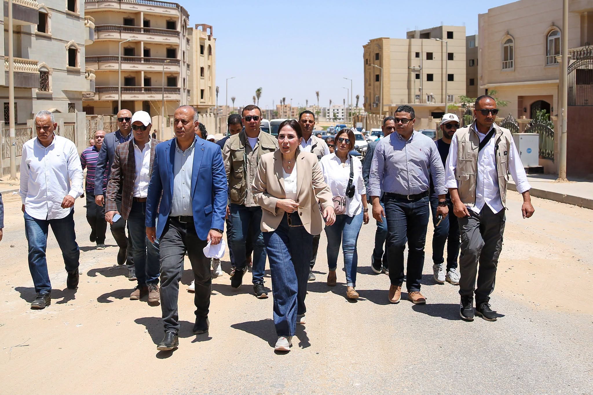وزيرة الإسكان تتوجه إلى الحي المتميز بمدينة بدر لمتابعة الأعمال الجارية