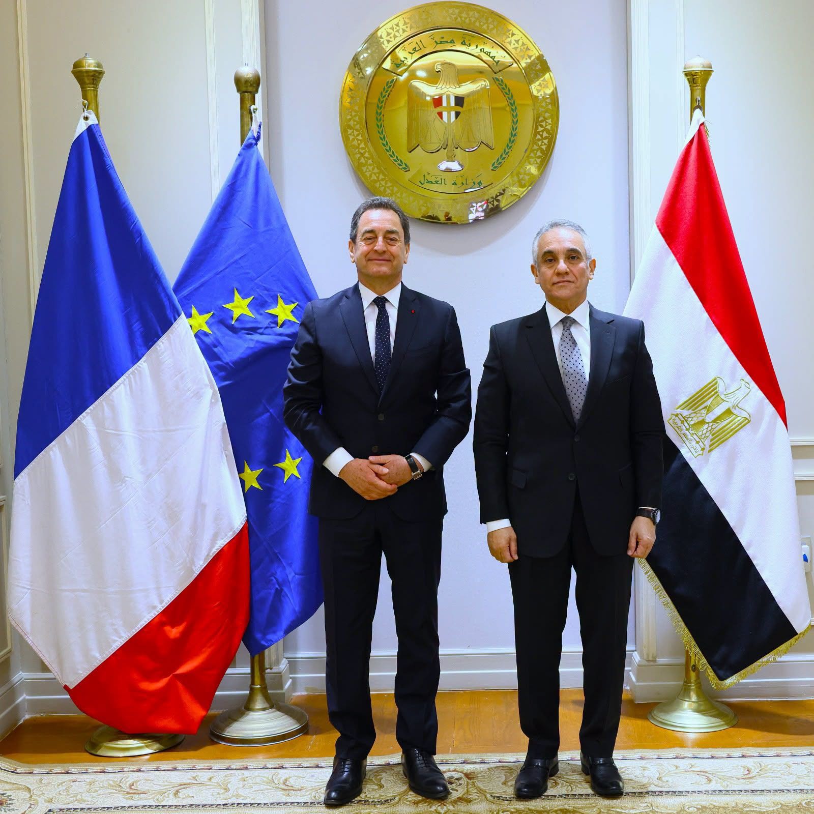 وزير العدل يستقبل سفير جمهورية فرنسا بالقاهرة لبحث أفق التعاون القضائي المشترك