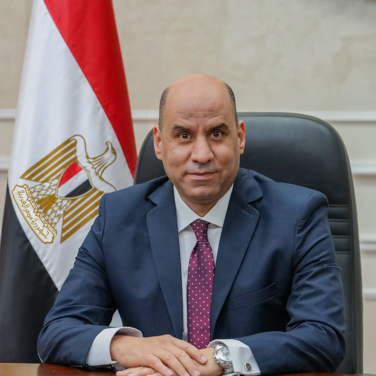 تنفيذًا لتوجيهات الرئيس السيسي.. وزير العمل: غدًا بدء صرف الدفعتين الثانية والثالثة من المنحة الاستثنائية للعمالة غير المنتظمة.. بإجمالي 3000 جنيه لكل عامل