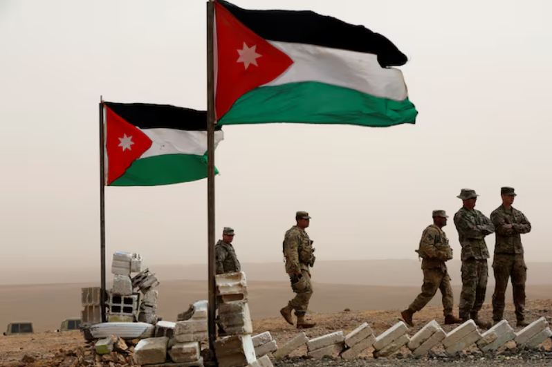 الحرس الثوري الإيراني يهاجم قاعدة الأزرق في الأردن