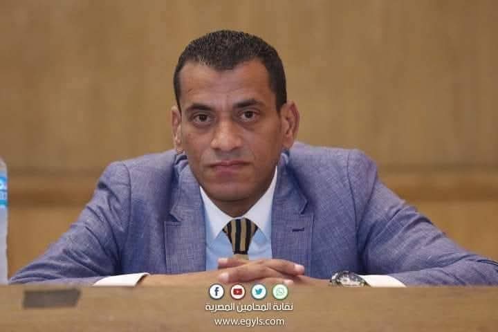 عمرو الخشاب لـ "السلطة الرابعة": على نجيب ساويرس الاعتذار عن تصريحاته غير الصحيحة بشأن النقابات المهنية