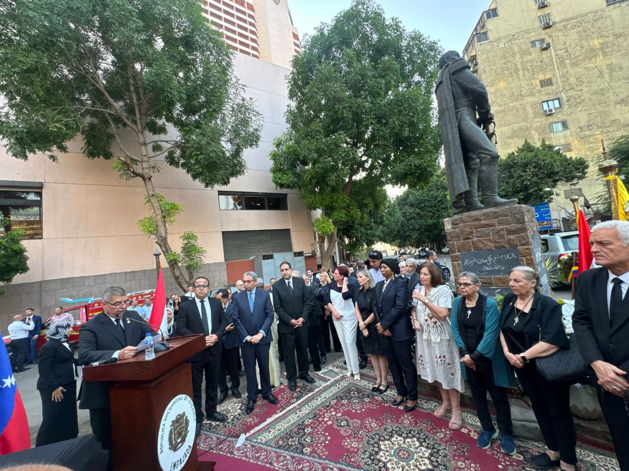 الذكرى الـ215 لاستقلال فنزويلا.. امتزاج المجد الوطني بآلام الفقد والتضامن الإنساني
